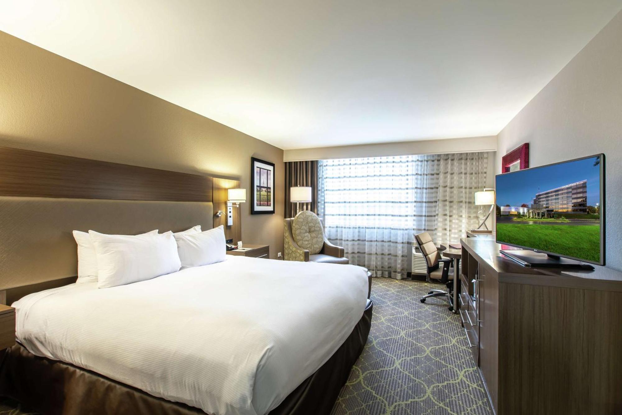 Doubletree By Hilton Winston Salem - University, Nc Exteriör bild