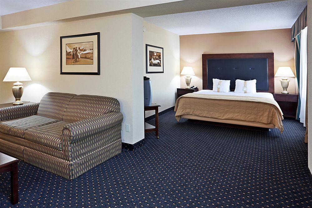 Doubletree By Hilton Winston Salem - University, Nc Rum bild