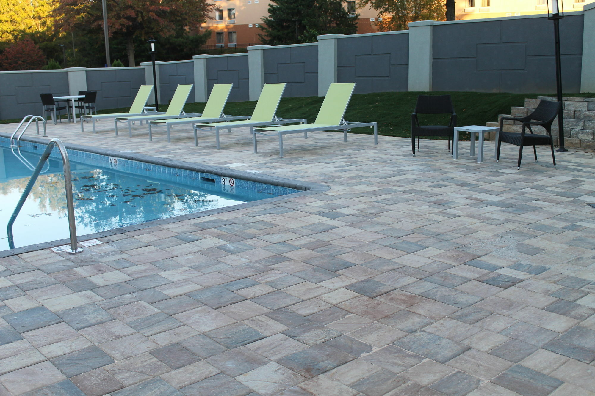 Doubletree By Hilton Winston Salem - University, Nc Exteriör bild